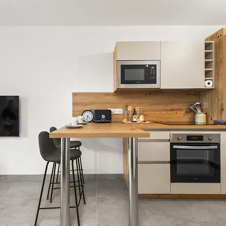 Appartement Saphir - Superbe 2 Pieces -piscine - Parking - A 1 Minute *