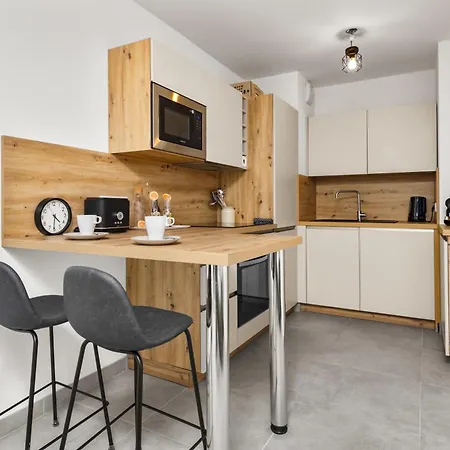 Appartement Saphir - Superbe 2 Pieces -piscine - Parking - A 1 Minute Roquebrune-Cap-Martin
