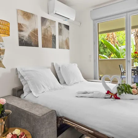 Saphir - Superbe 2 Pieces -piscine - Parking - A 1 Minute Appartement Roquebrune-Cap-Martin