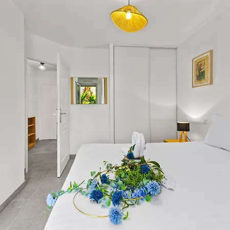 Appartement Saphir - Superbe 2 Pieces -piscine - Parking - A 1 Minute Roquebrune-Cap-Martin